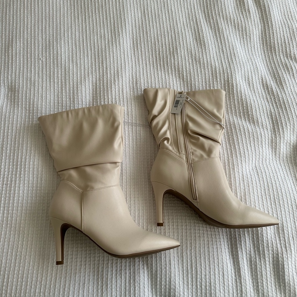 NWT Torrid slouchy ivory stiletto point-toe mid-calf boots, size 7WW